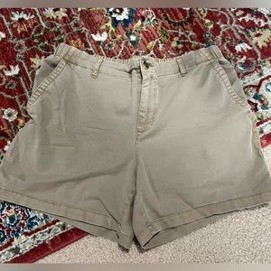 Old Navy Large tan shorts